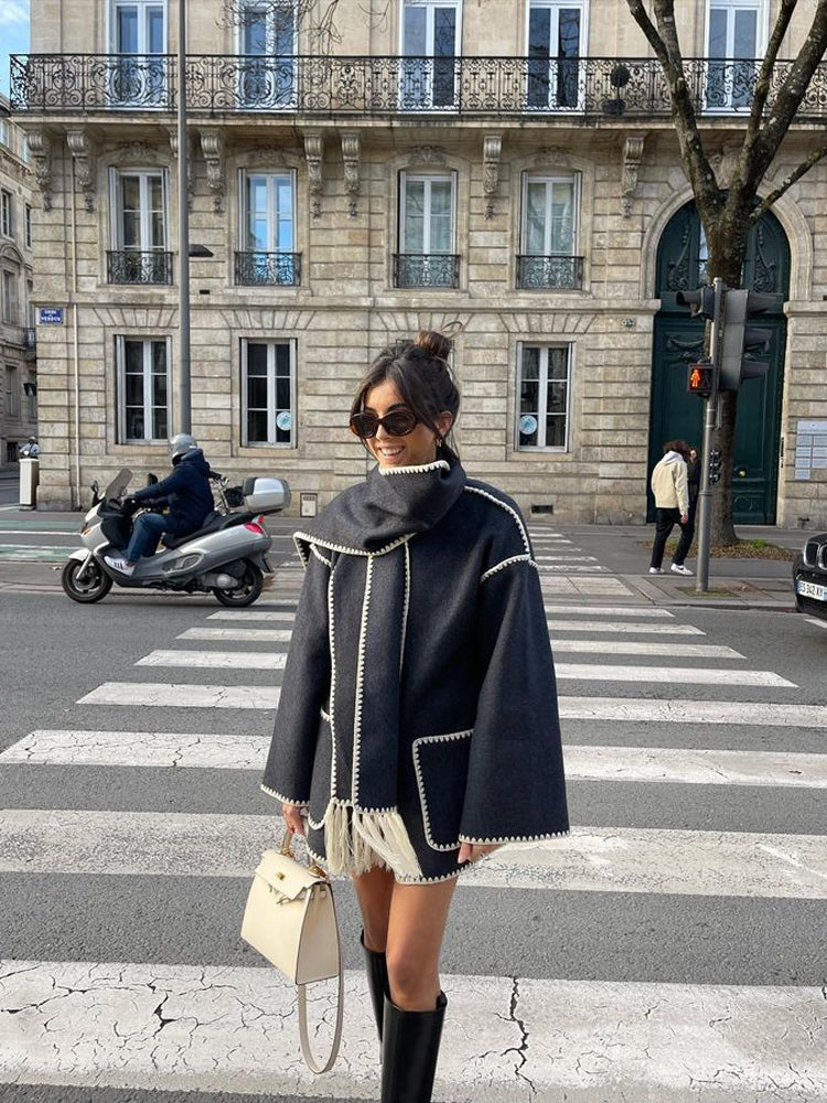 Krohn-e | Mantel Poncho-Stil - Oversized Passform - Wollmischung - Hoher Kragen - 3/4 Ärmel