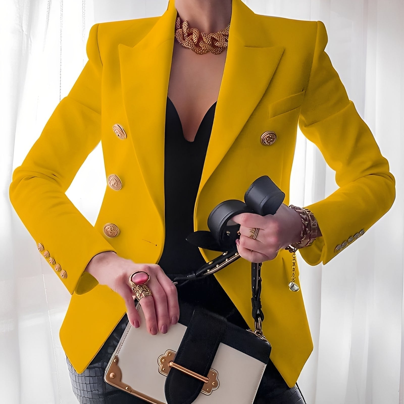 Krohn-e | Klassischer Blazer mit Knöpfen für Frauen
