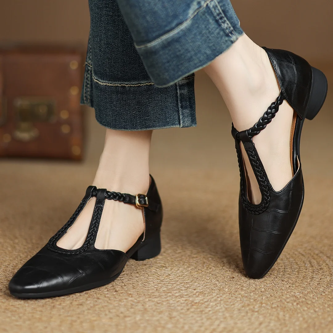 KROHN-E Damen Mary Jane Ballerinas Leder T-Riemen Spitz