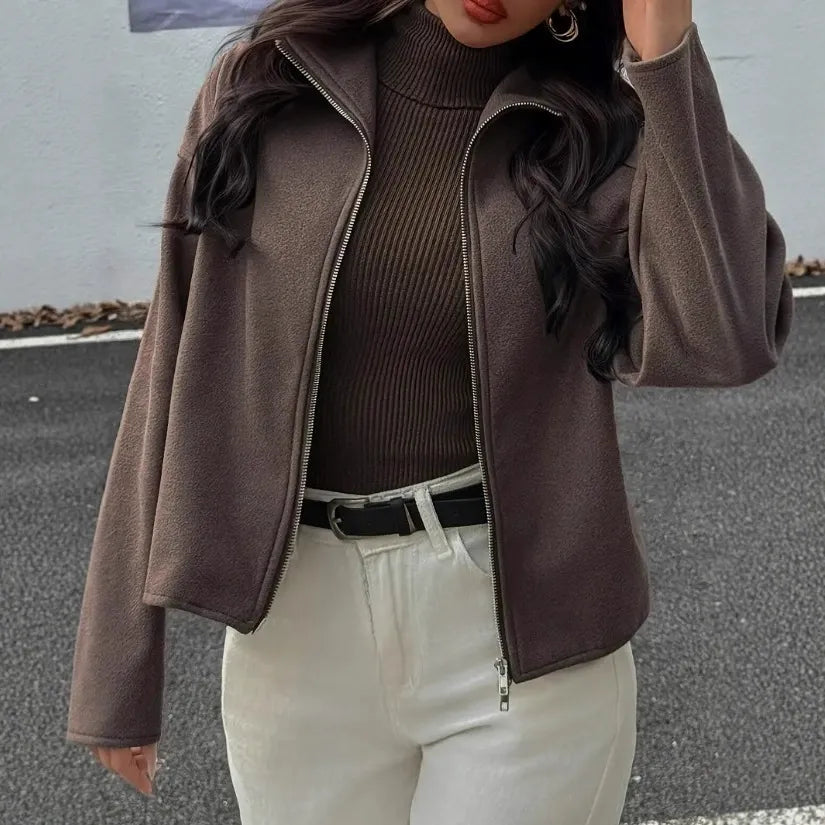 Krohn-e | Kurzjacke mit Stehkragen und Reißverschlussverschluss