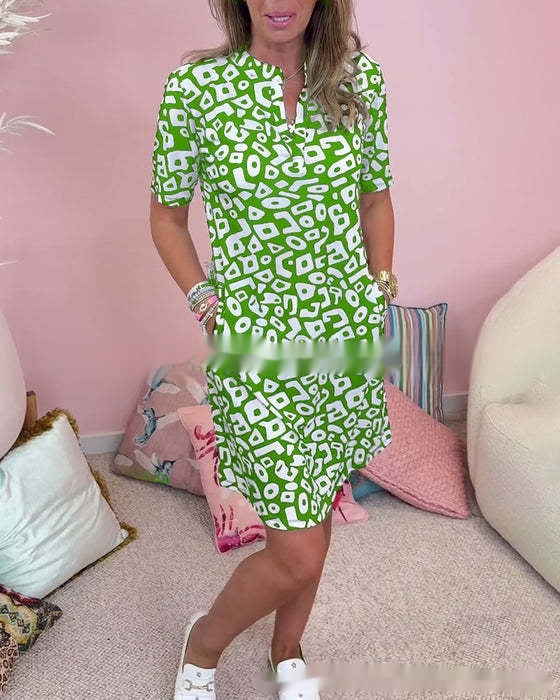 Strandtaugliches Blumenkleid von Fudus mit Digitaldruck