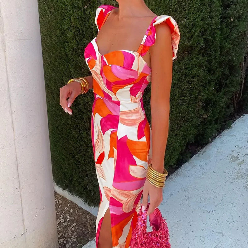 Schmales, hochgeschnittenes Fudus-Kleid mit Spaghettiträgern, floralem Print und Schlitz