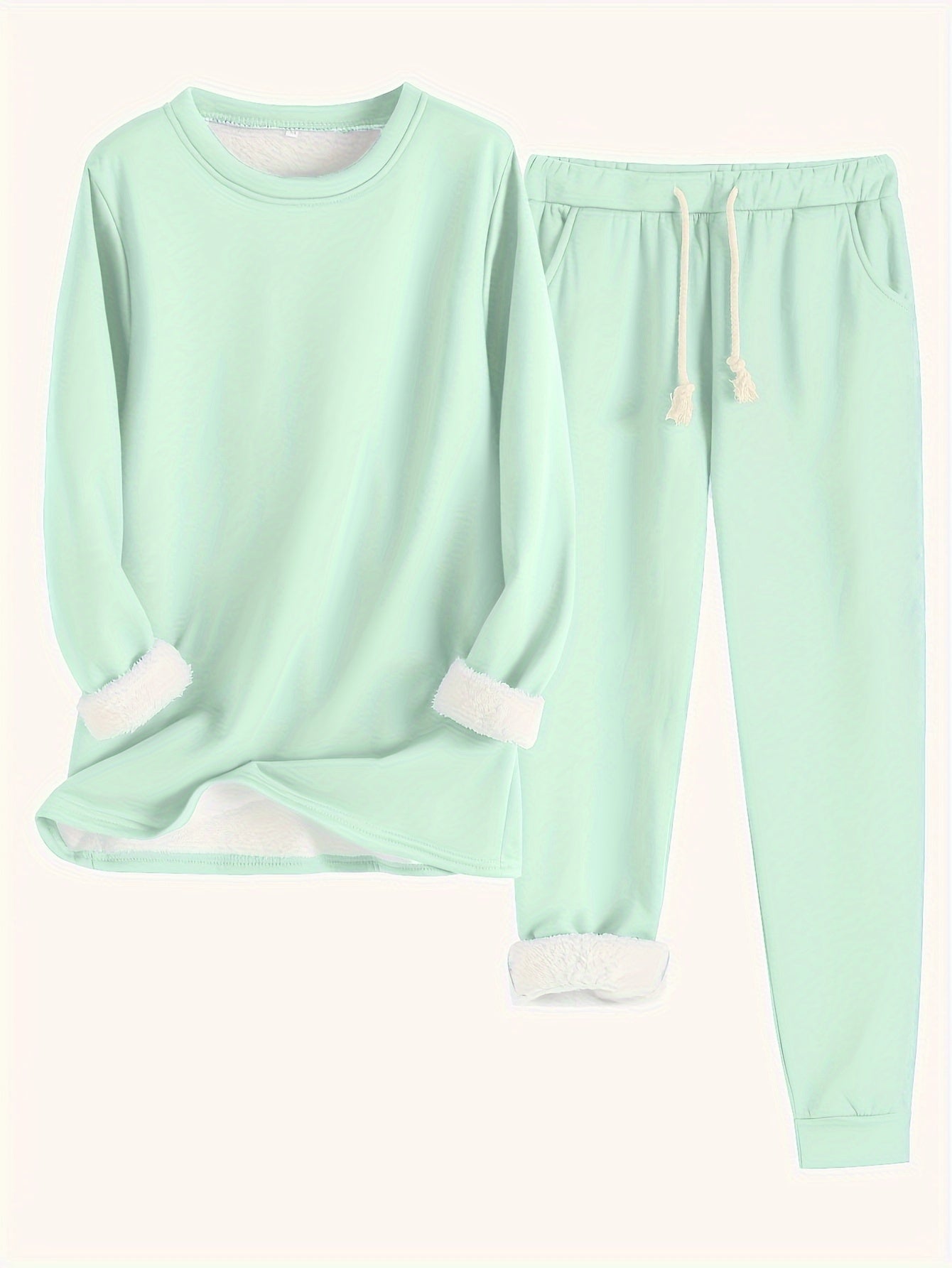 Kuscheliges Damen-Outfit mit Fleece-Innenfutter