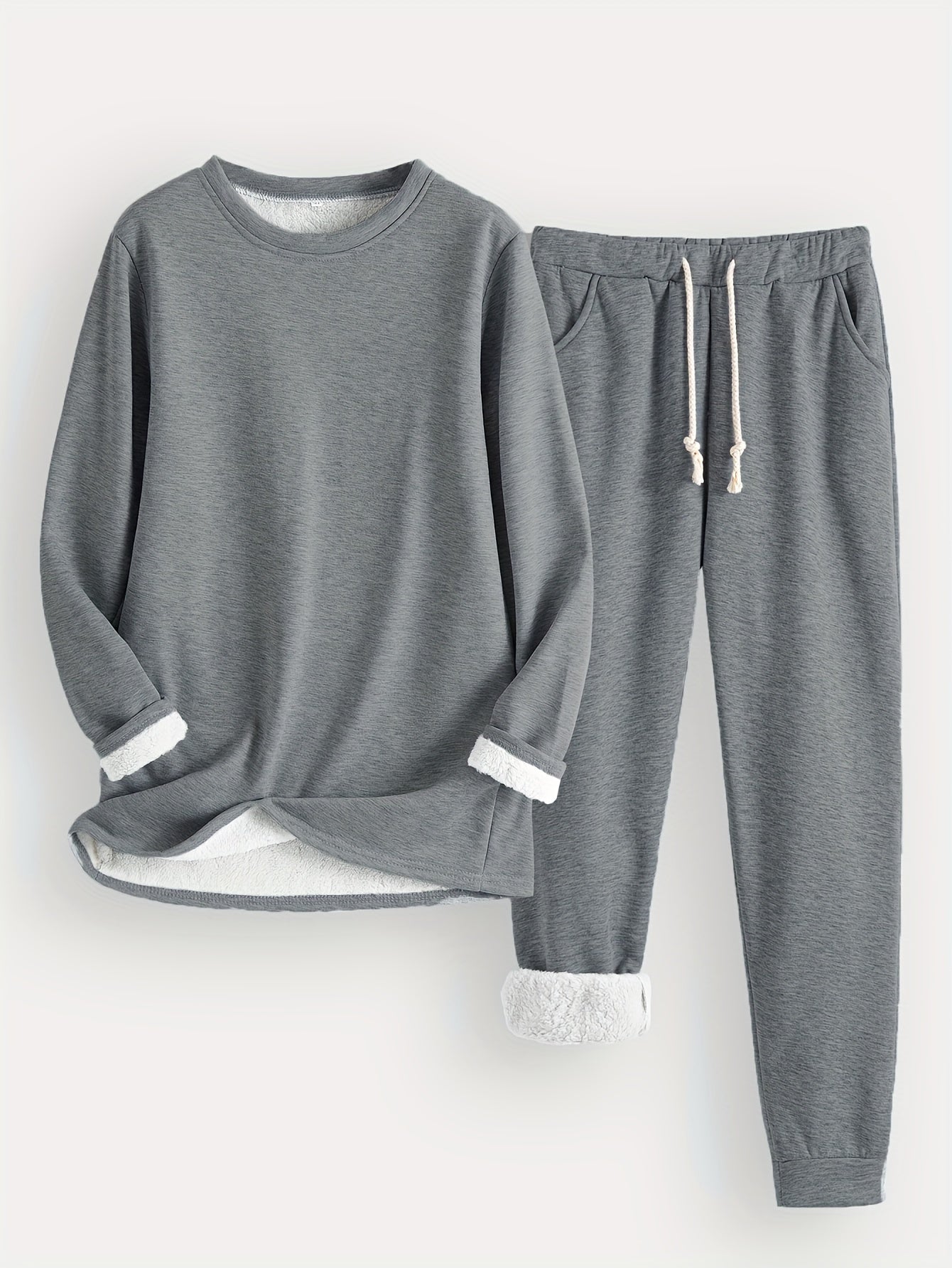 Kuscheliges Damen-Outfit mit Fleece-Innenfutter