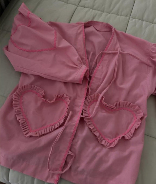 Fudus Langarmshirt mit V-Ausschnitt, Karomuster und Brusttasche