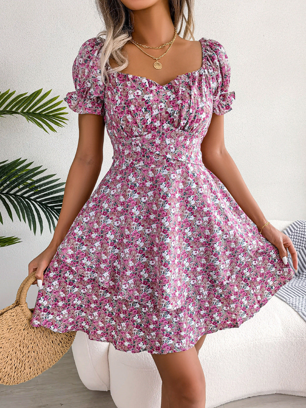 Fudus Damen Minikleid mit Blumenmuster und weitem Rock