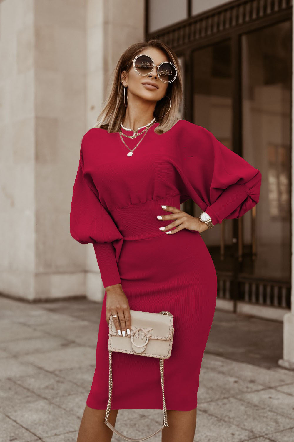 Ruth: Einfaches Kleid mit weiten Ärmeln