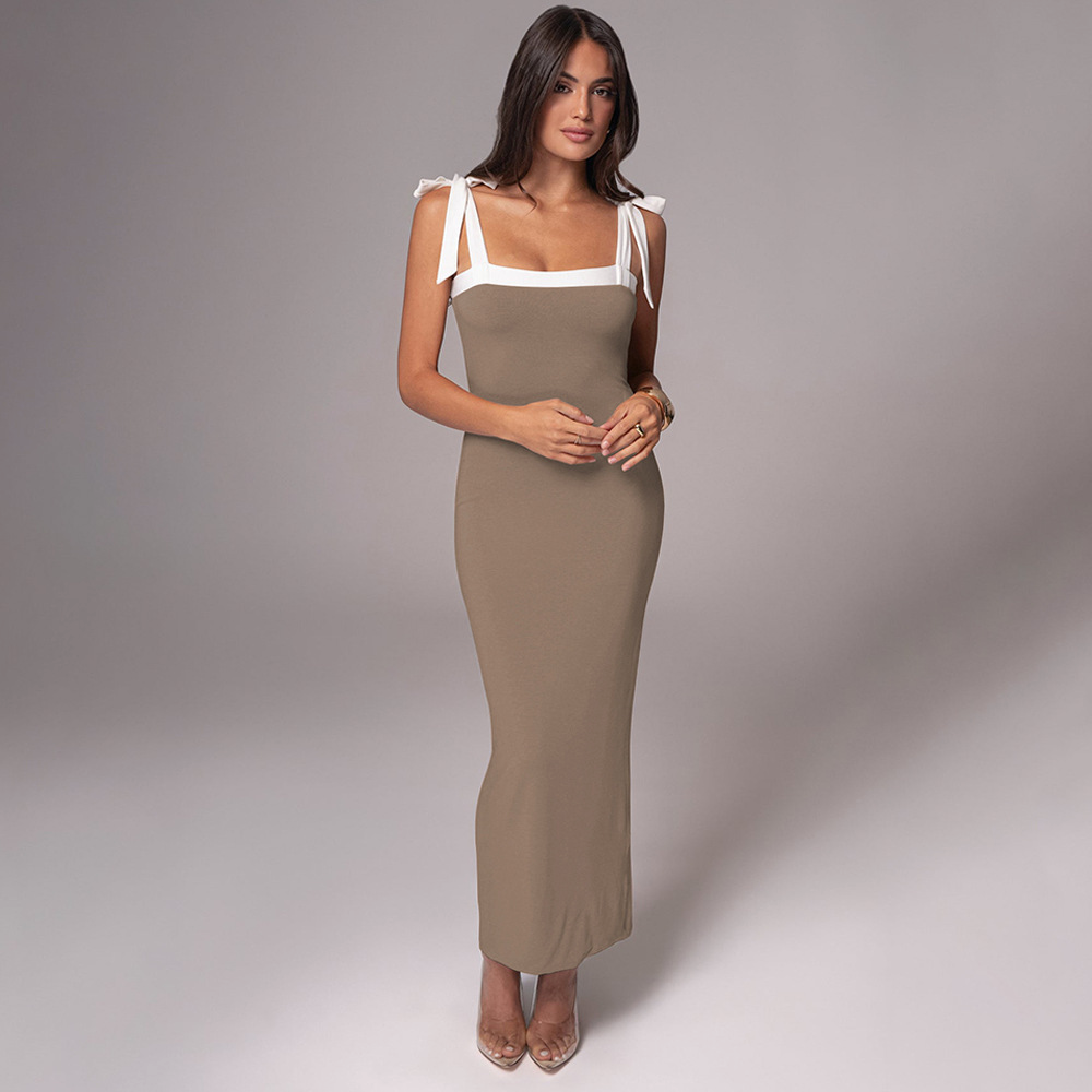 Damen-Etuikleid von Kehlani, figurbetont geschnitten