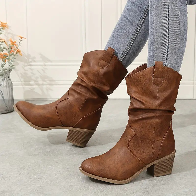 Umarme deine innere Cowgirl mit Ylva – stilvoller Komfort.