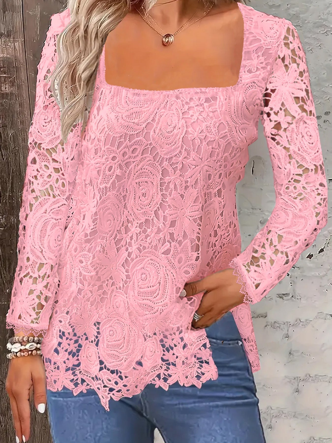Fudus Langarmshirt mit quadratischem Ausschnitt und Blumenspitze