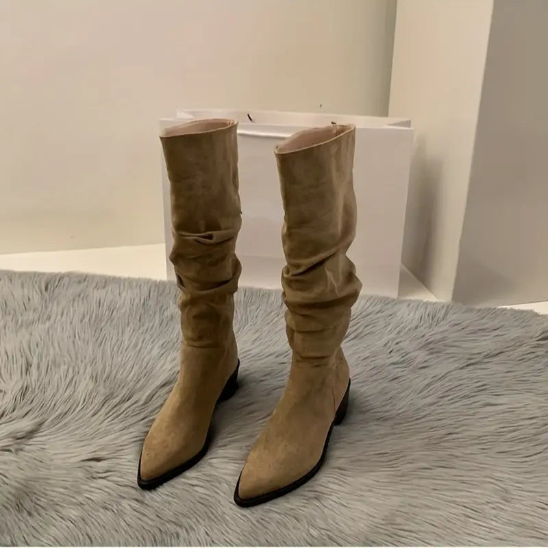 Krohn-e | Hochhackige Wildleder Spitze Knöchelstiefel