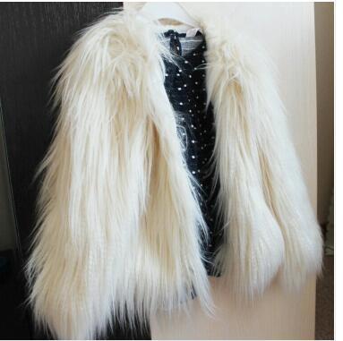 Damen Flauschige Kunstfelljacke mit voluminösem Schnitt und elegantem Kragen Krohn-e
