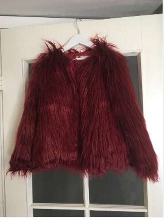 Damen Flauschige Kunstfelljacke mit voluminösem Schnitt und elegantem Kragen Krohn-e