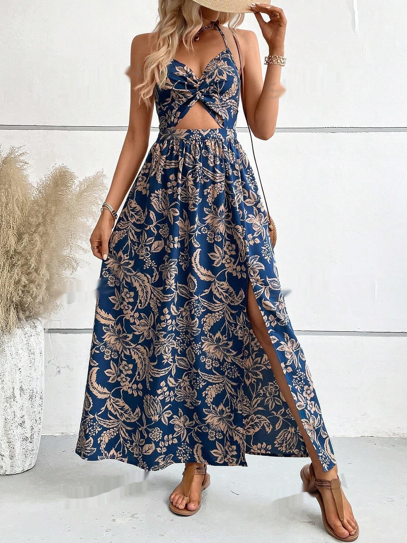 Fudus Sommerkleid für Frauen: Europäisch-amerikanisches Design,  ausschnittlos, gefaltet, gemustert und mit Halterneck.