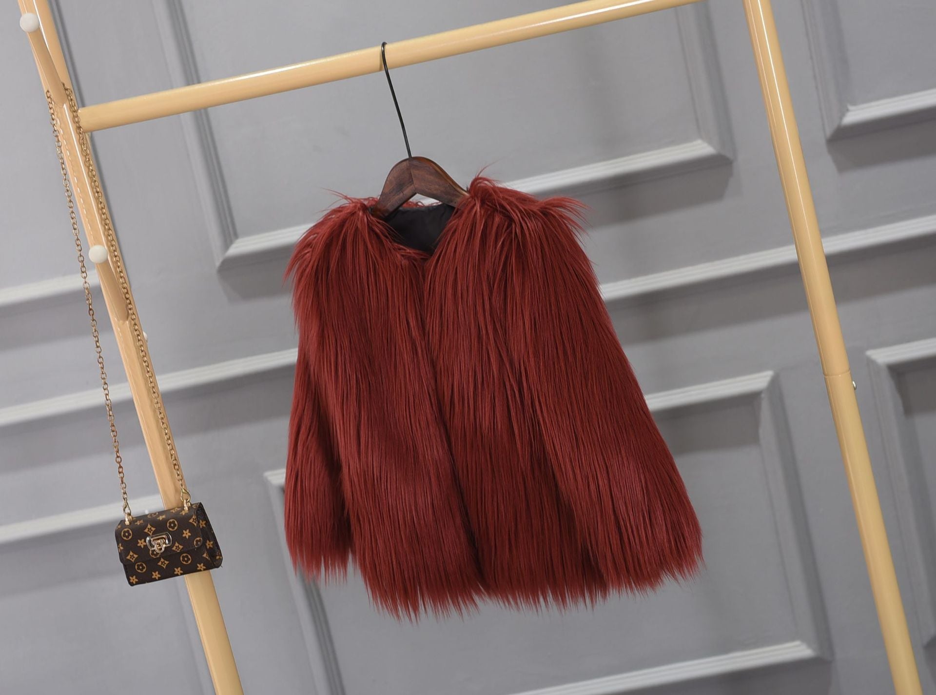 Damen Luxuriöser Kunstpelzjacke mit voluminösem Kragen Krohn-e