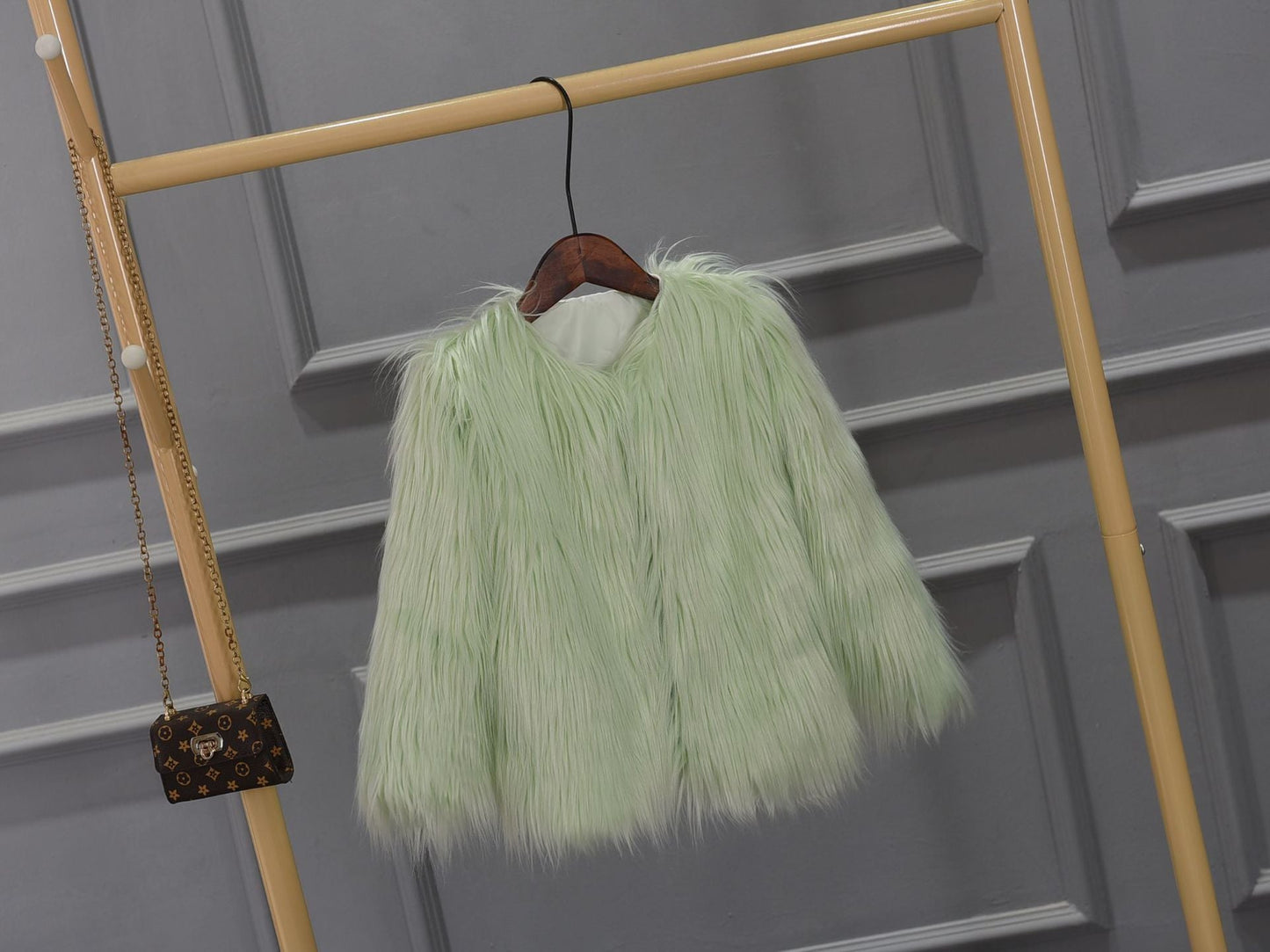 Damen Luxuriöser Kunstpelzjacke mit voluminösem Kragen Krohn-e
