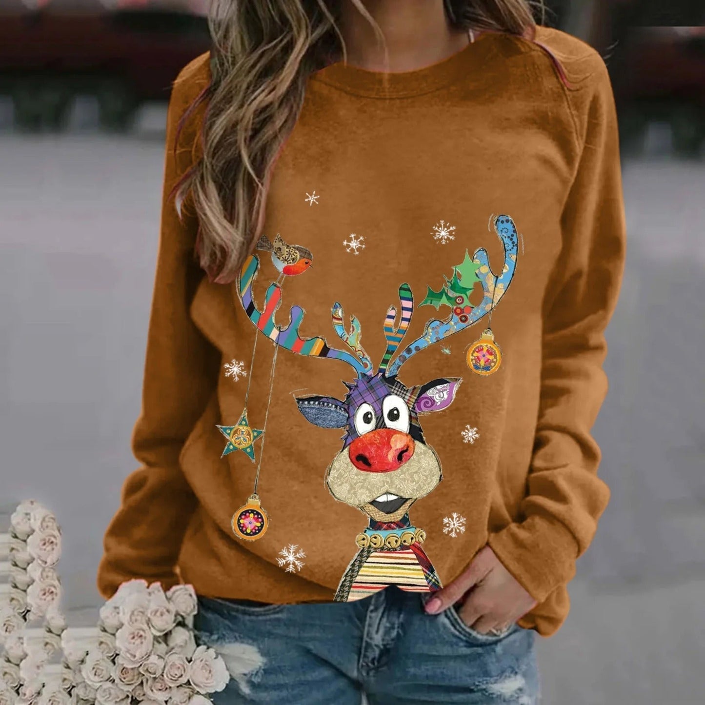 Weihnachtspullover von Fudus mit Rundhalsausschnitt