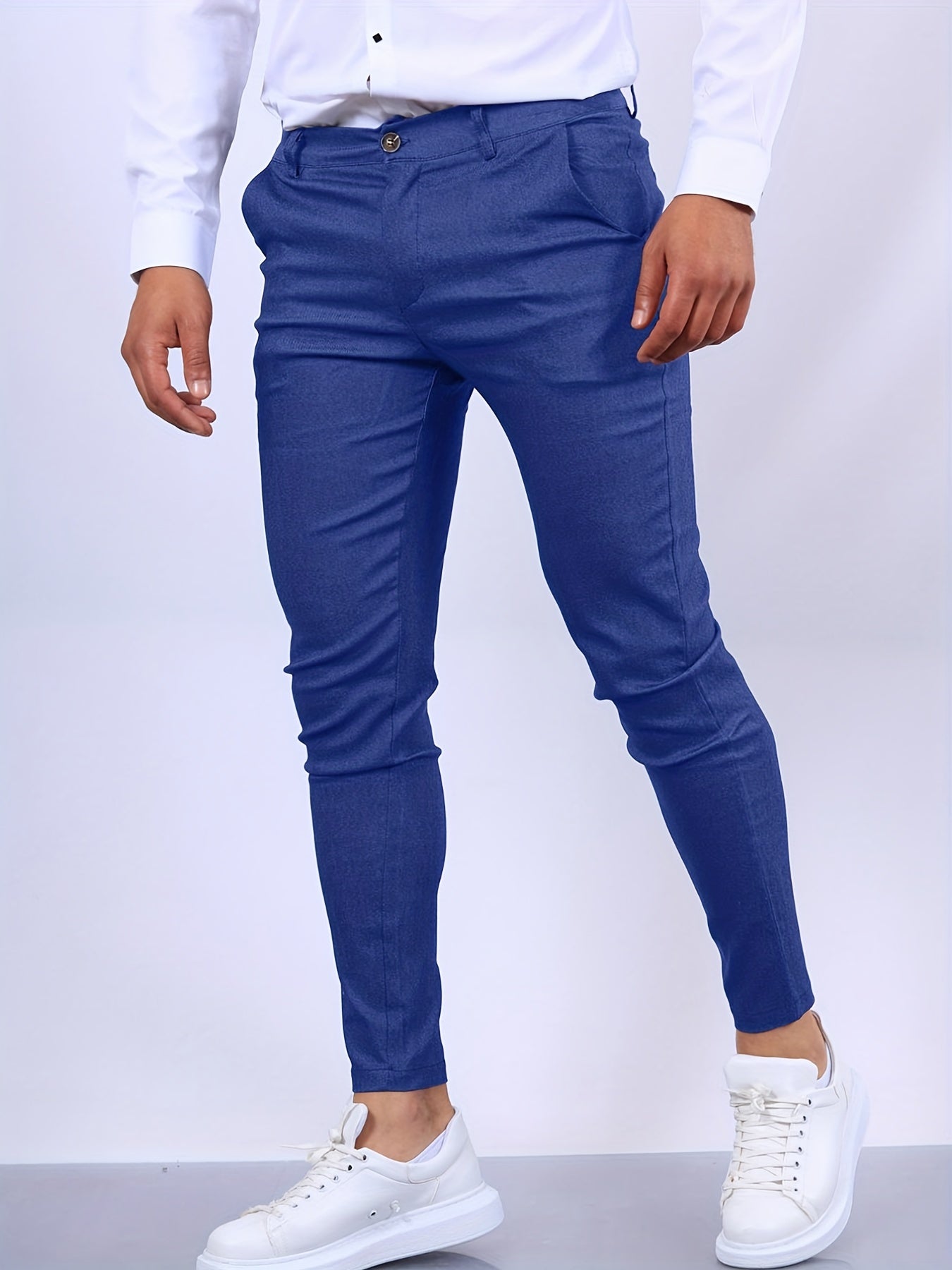 Schicke, moderne Herrenhose im Slim Fit