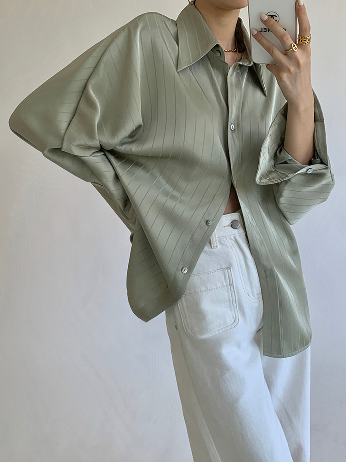 Krohn-e | Satin Hemd mit Ballonärmeln Elegant und Stilvoll Moderner Schnitt
