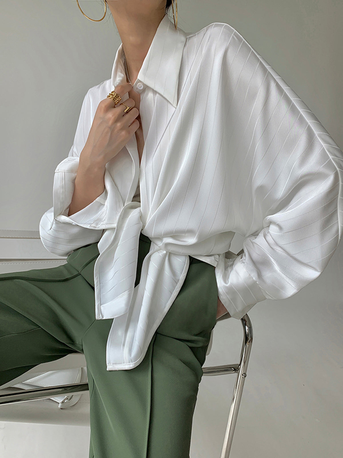 Krohn-e | Satin Hemd mit Ballonärmeln Elegant und Stilvoll Moderner Schnitt
