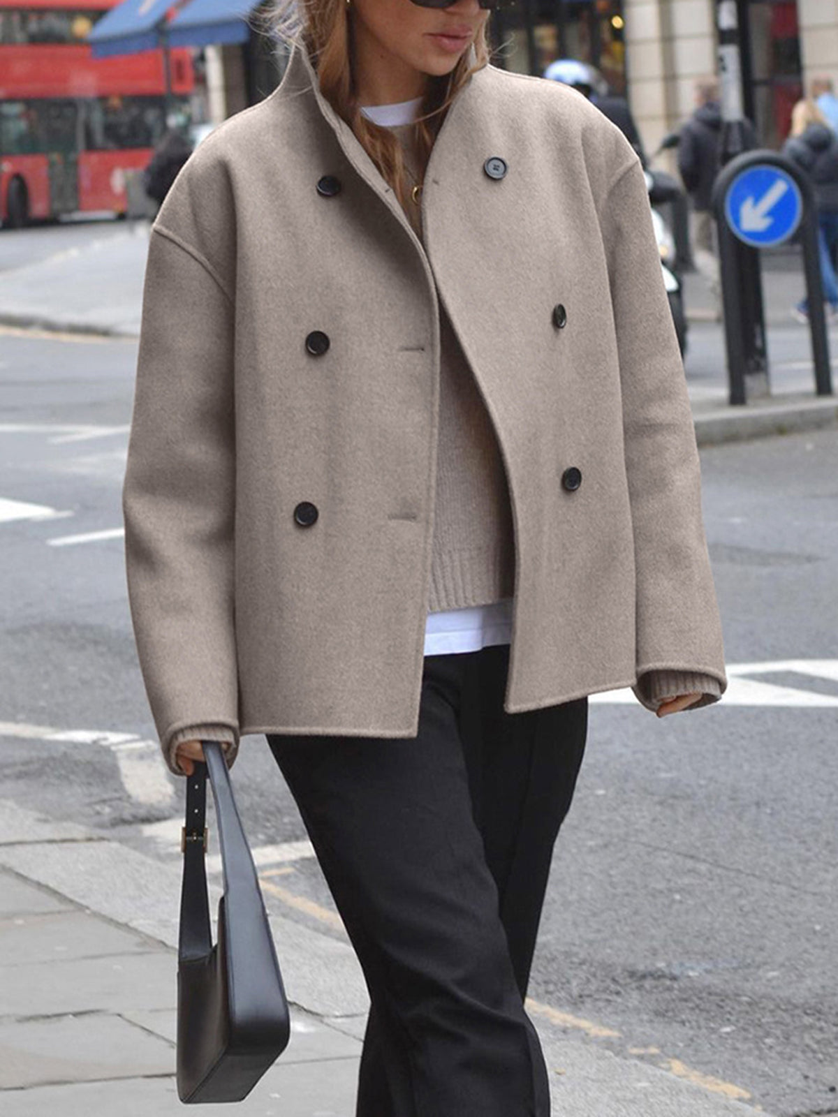 Krohn-e | Trendy oversized Jacke mit Knöpfen