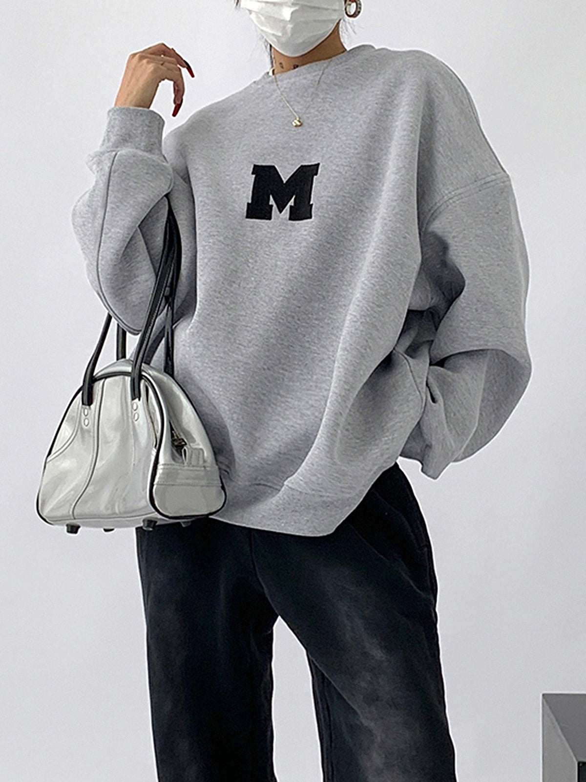 Fudus Oversized Minimalist Sweatshirt