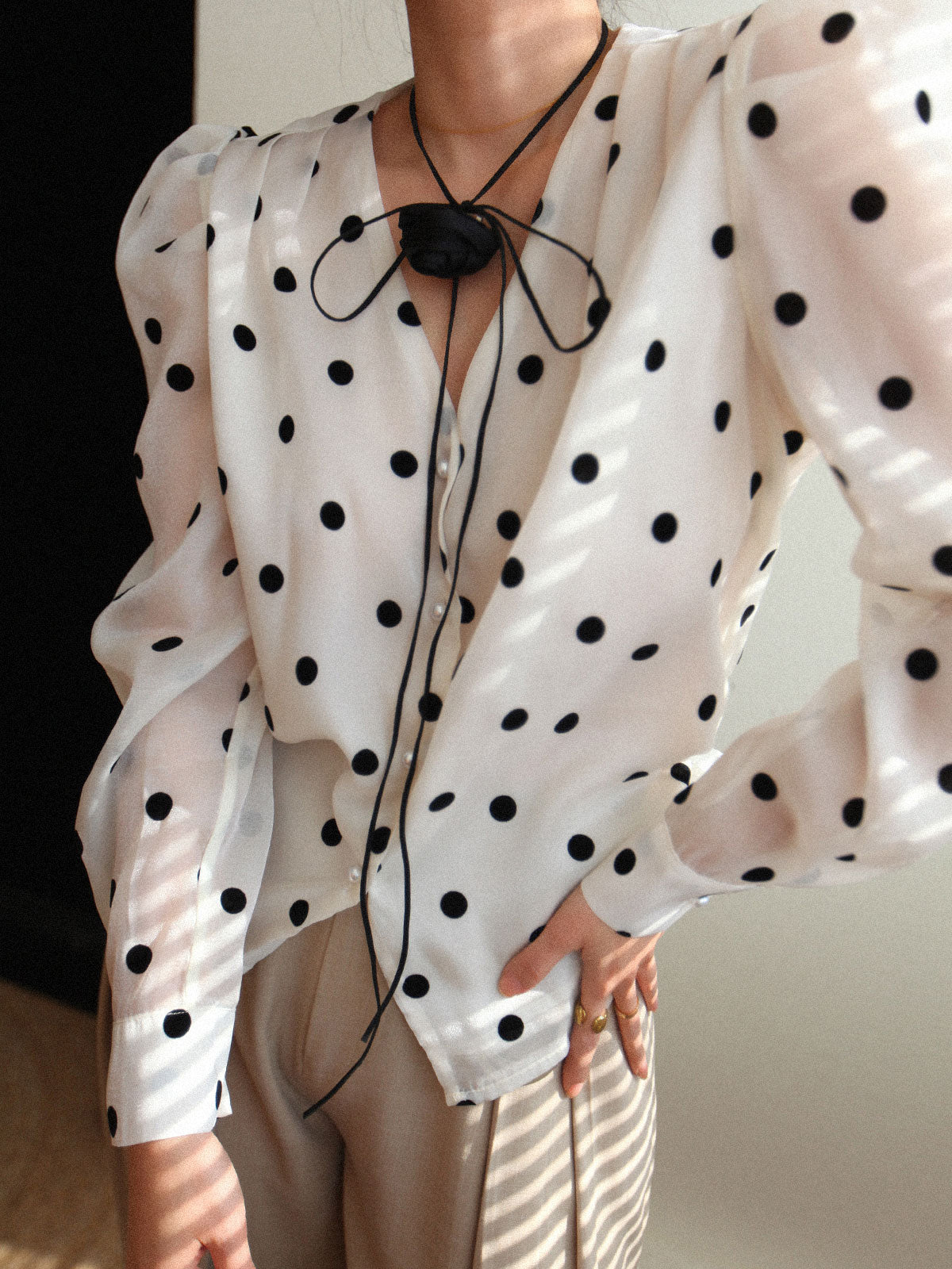 Transparente Polka Dot Bluse von Fudus
