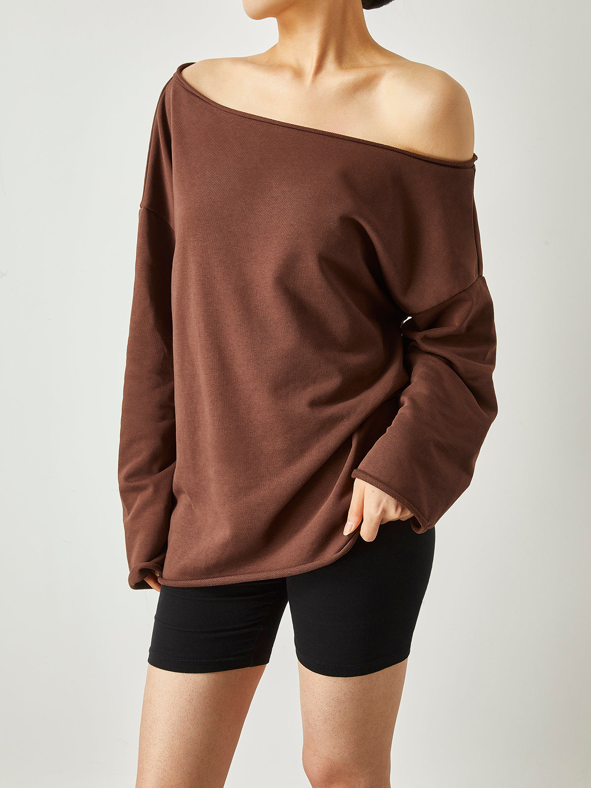 Krohne asymmetrisches, einfarbiges, schulterfreies Sweatshirt