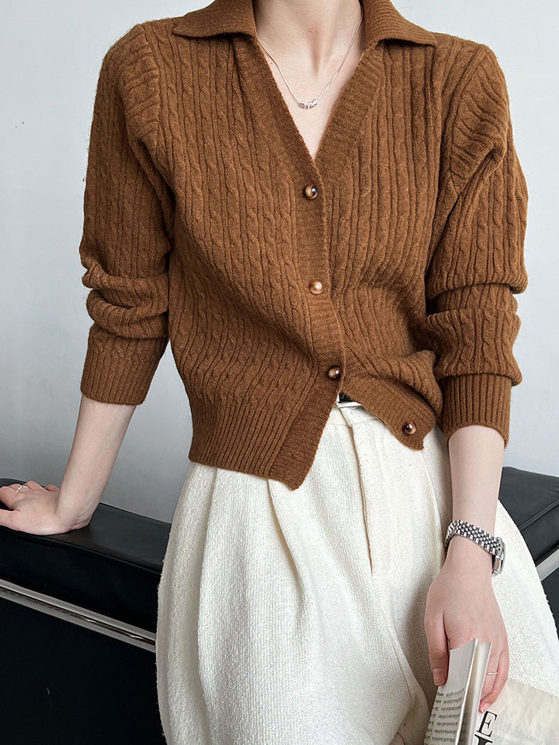 Krohn-e | Rippstrickcardigan mit Kragen V-ausschnitt Klassisch und Warm