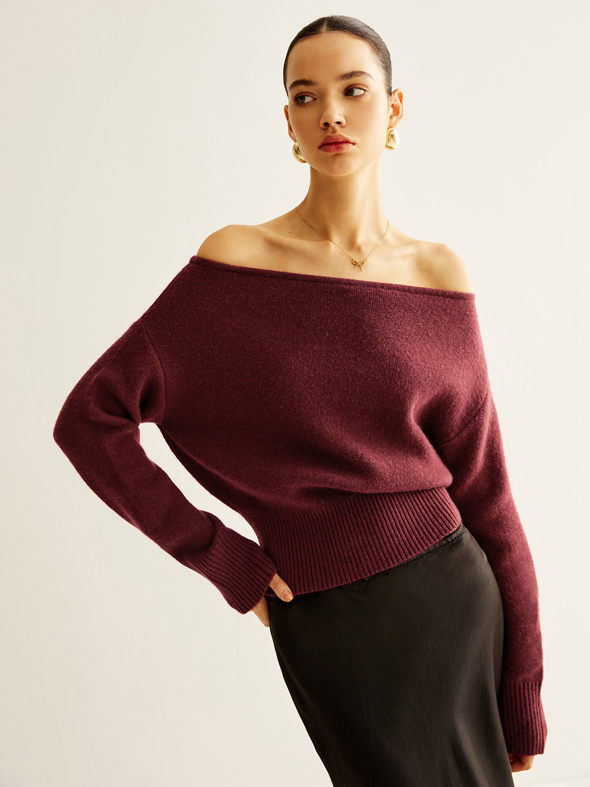 Fudus Cold-Shoulder Fitted Pullover