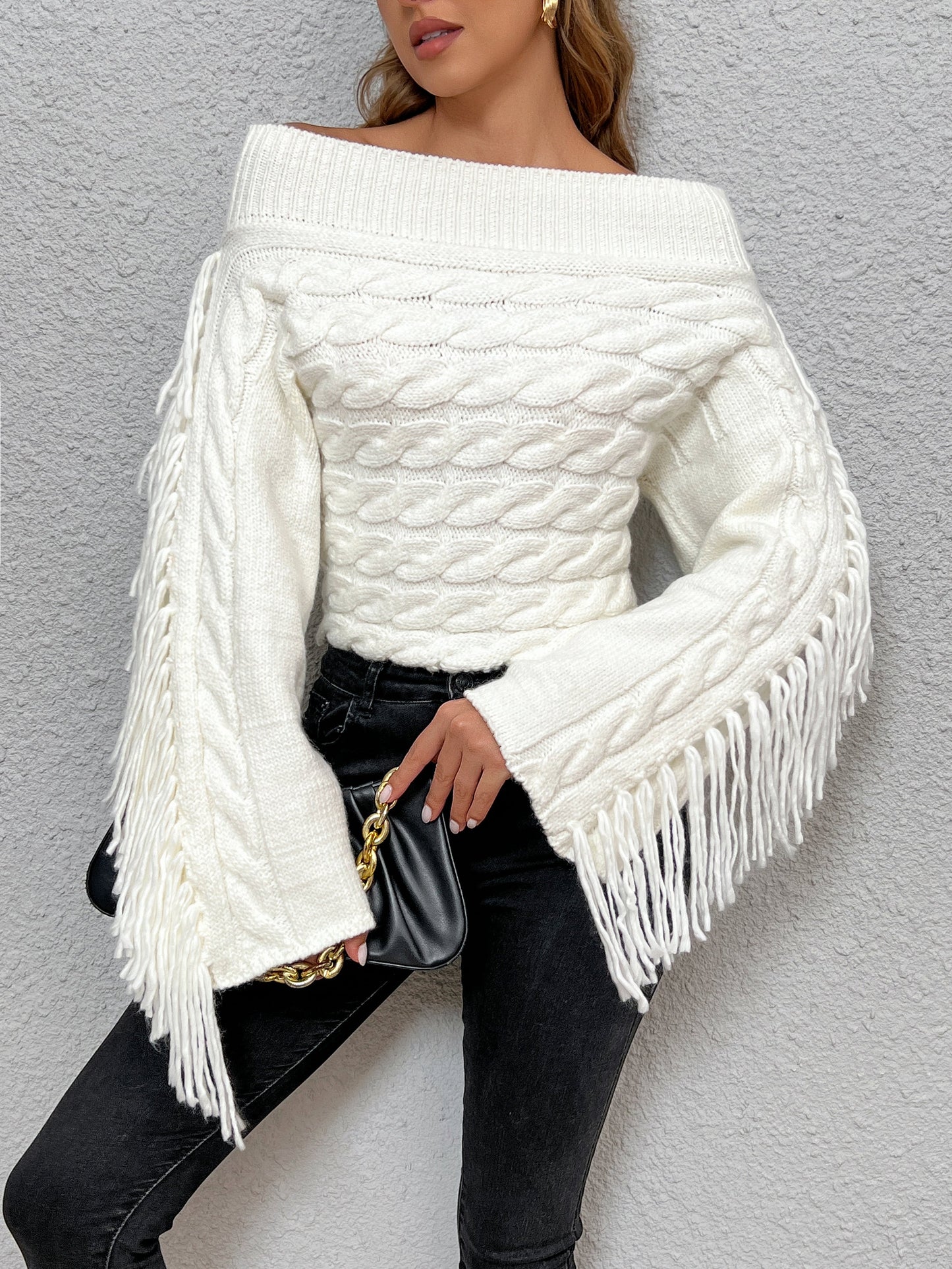 Krohn-e | Off-shoulder Kabelstrick Pullover Unik und Trendy mit Fransen