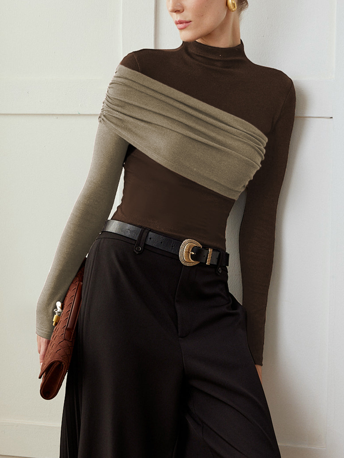 Schmales Oberteil aus Faltenjersey mit Farbblock-Design von Fudus