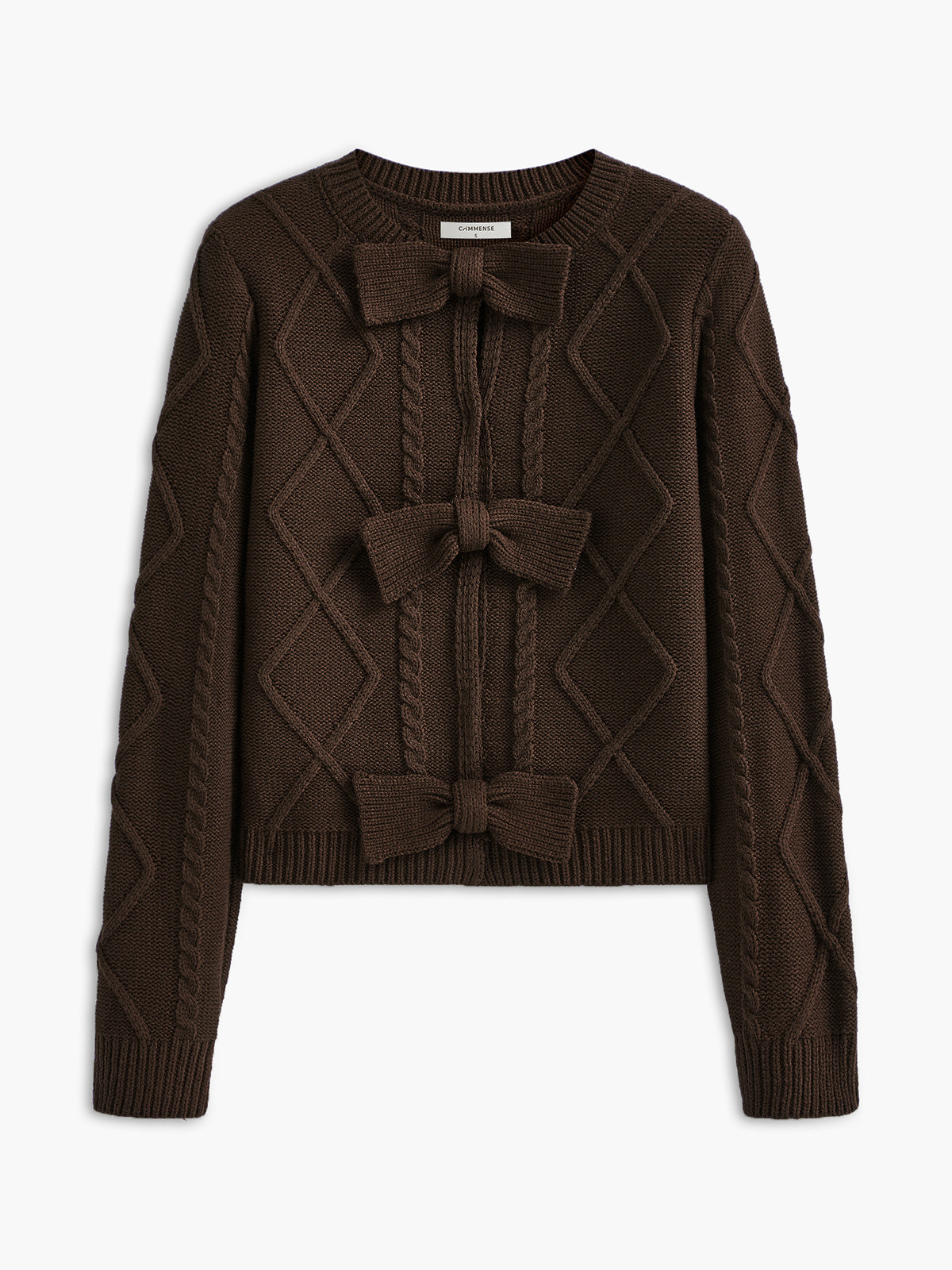 Fudus Kabelstrick-Pullover mit Bogenfront