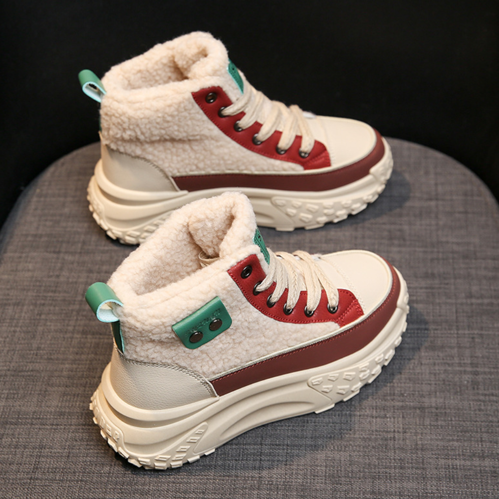 Edle, luxuriöse Damen-Winterstiefel STOYANKA