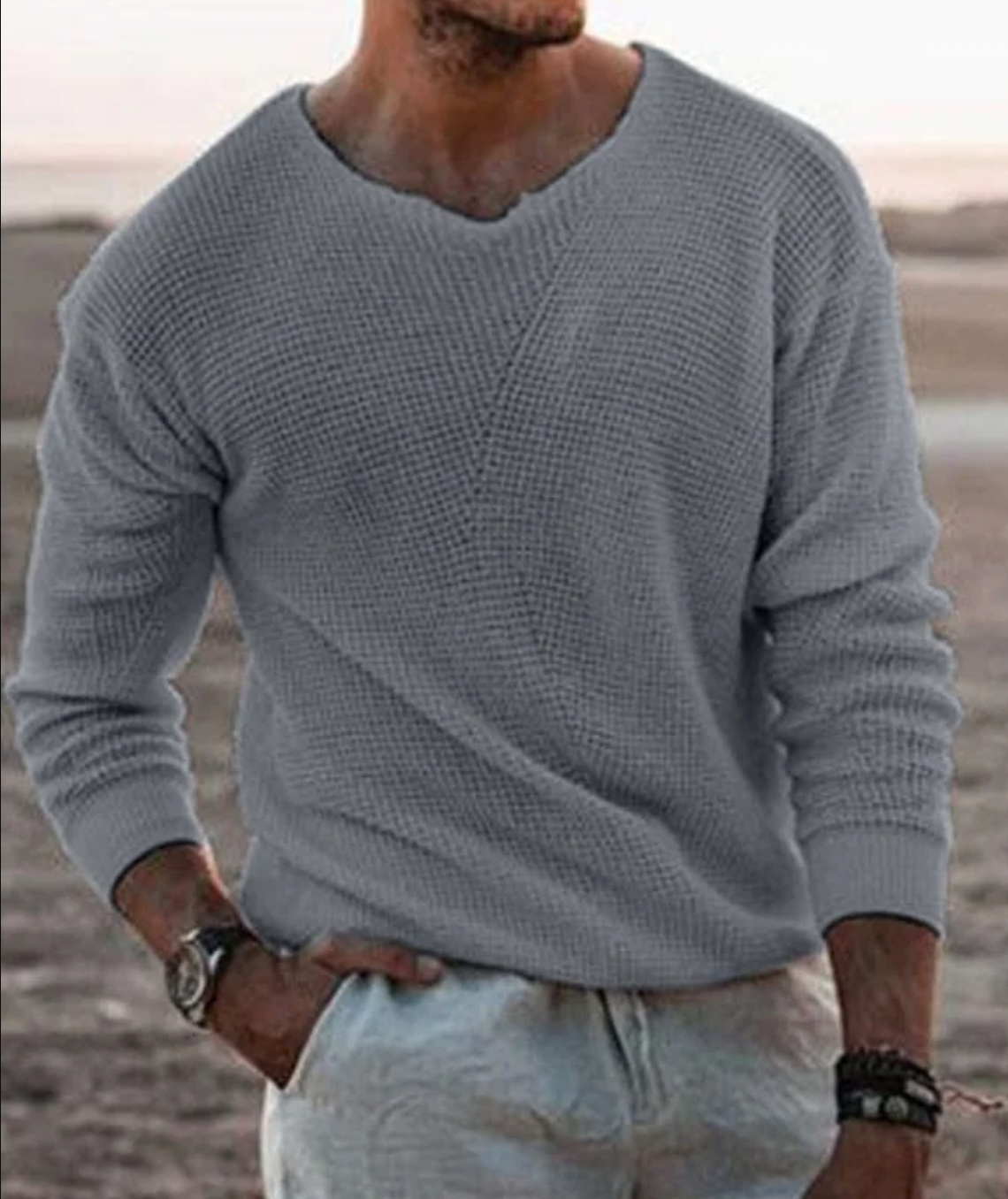 Herrenpullover mit V-Ausschnitt