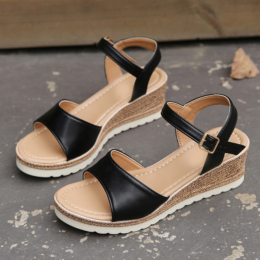 KIANA Sandalen: Modern, bequem und elegant für entspannten Chic