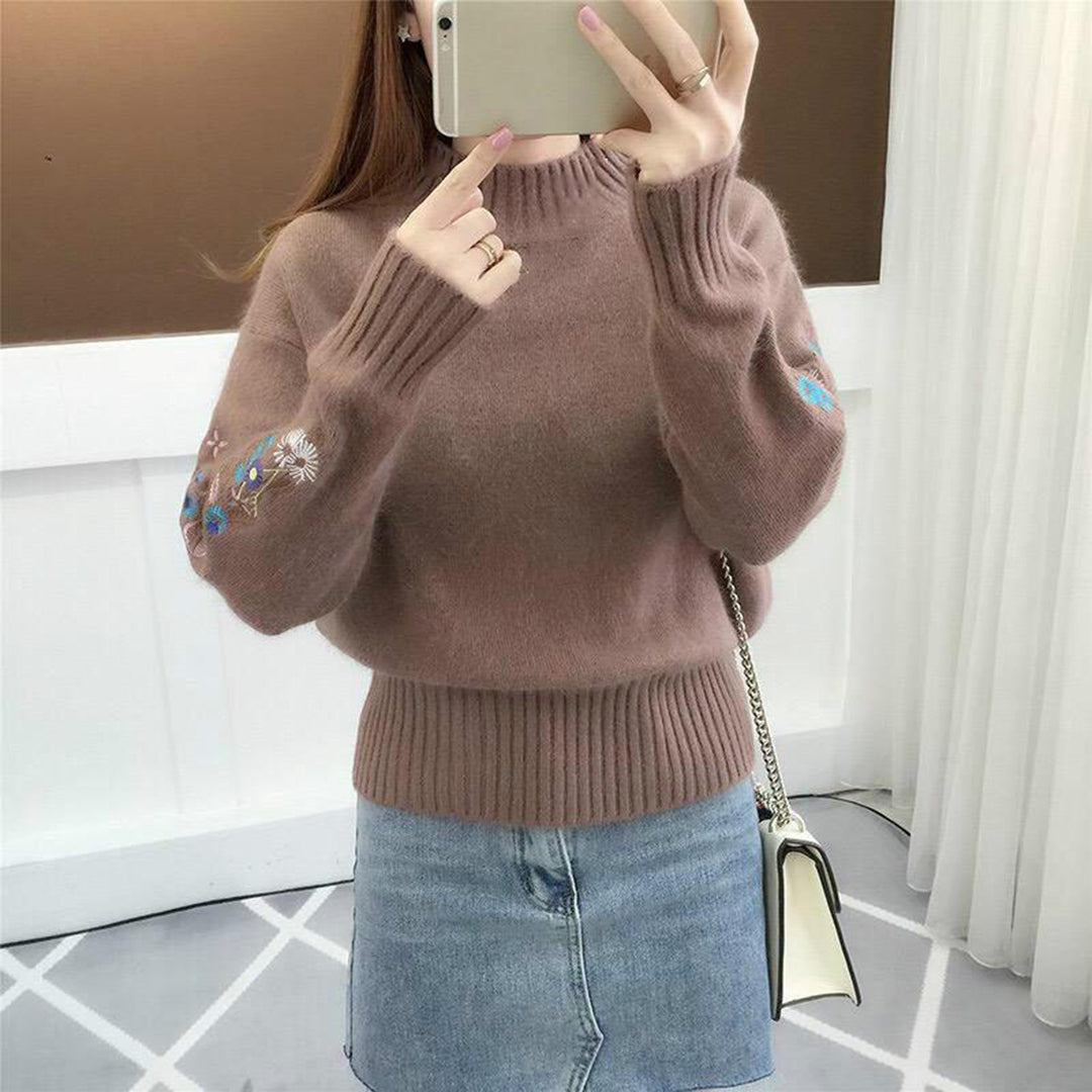 Krohn-e | Strickpullover mit floraler Stickerei