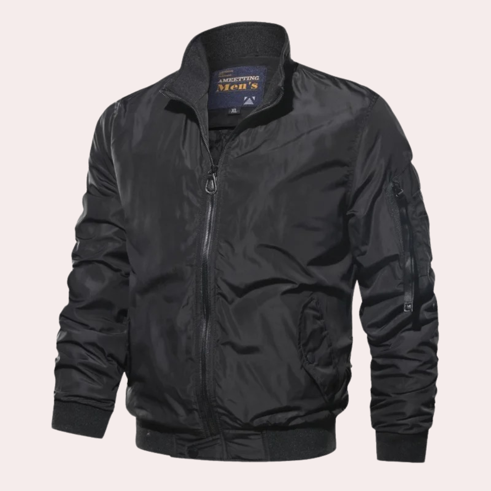 Herren-Bomberjacke von Nicolas: Modisch und winddicht