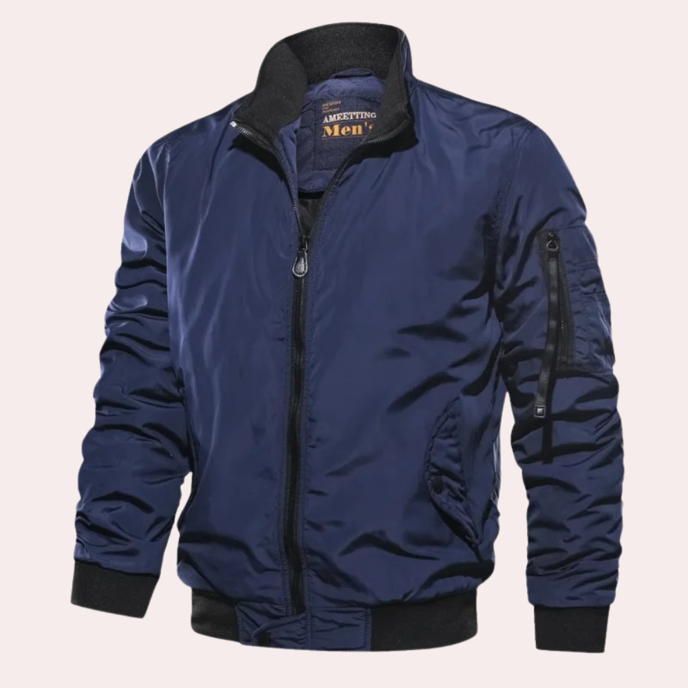 Herren-Bomberjacke von Nicolas: Modisch und winddicht