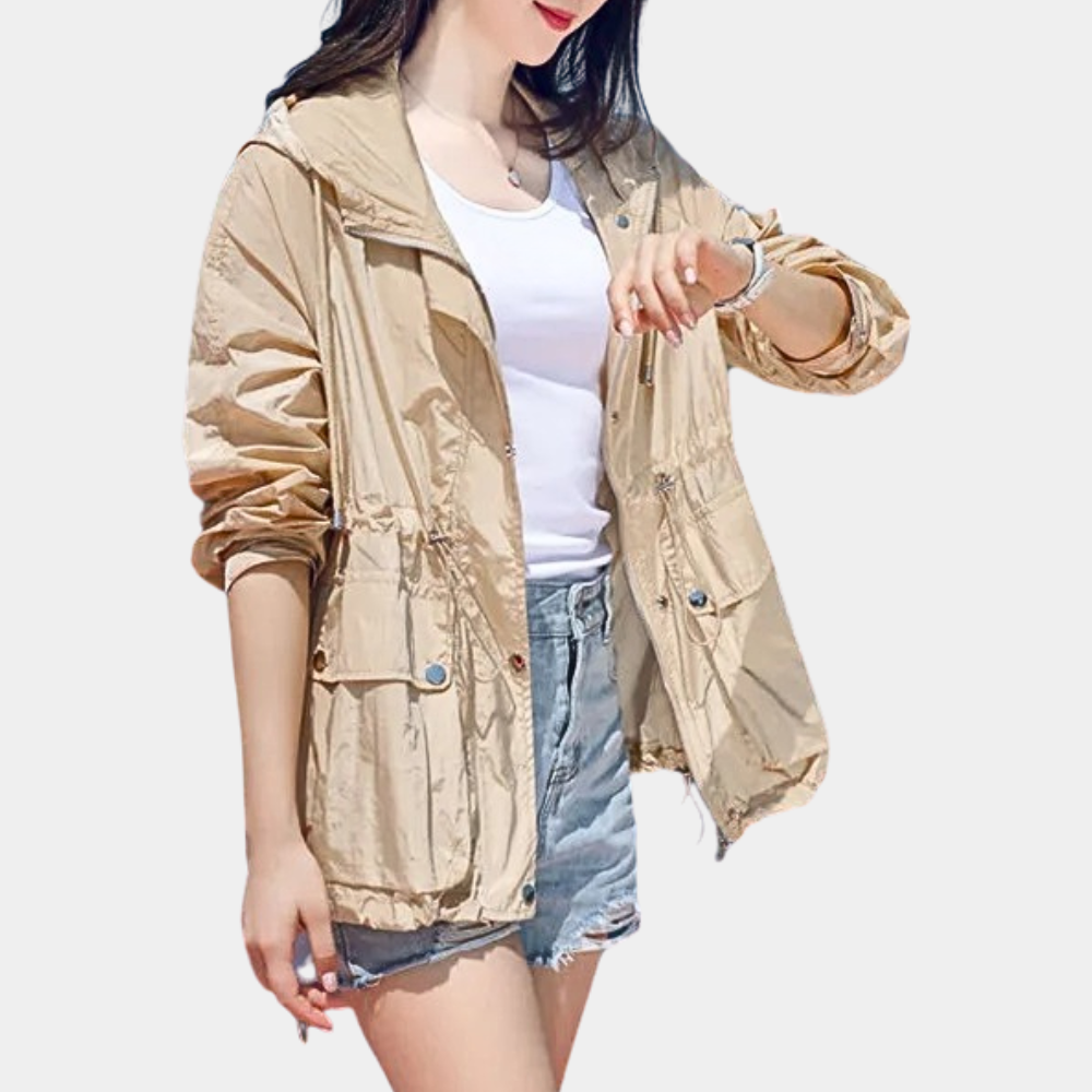 Leichte, bequeme und stylische Sommerjacke für Damen von Kamilah