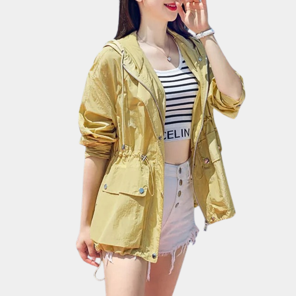 Leichte, bequeme und stylische Sommerjacke für Damen von Kamilah