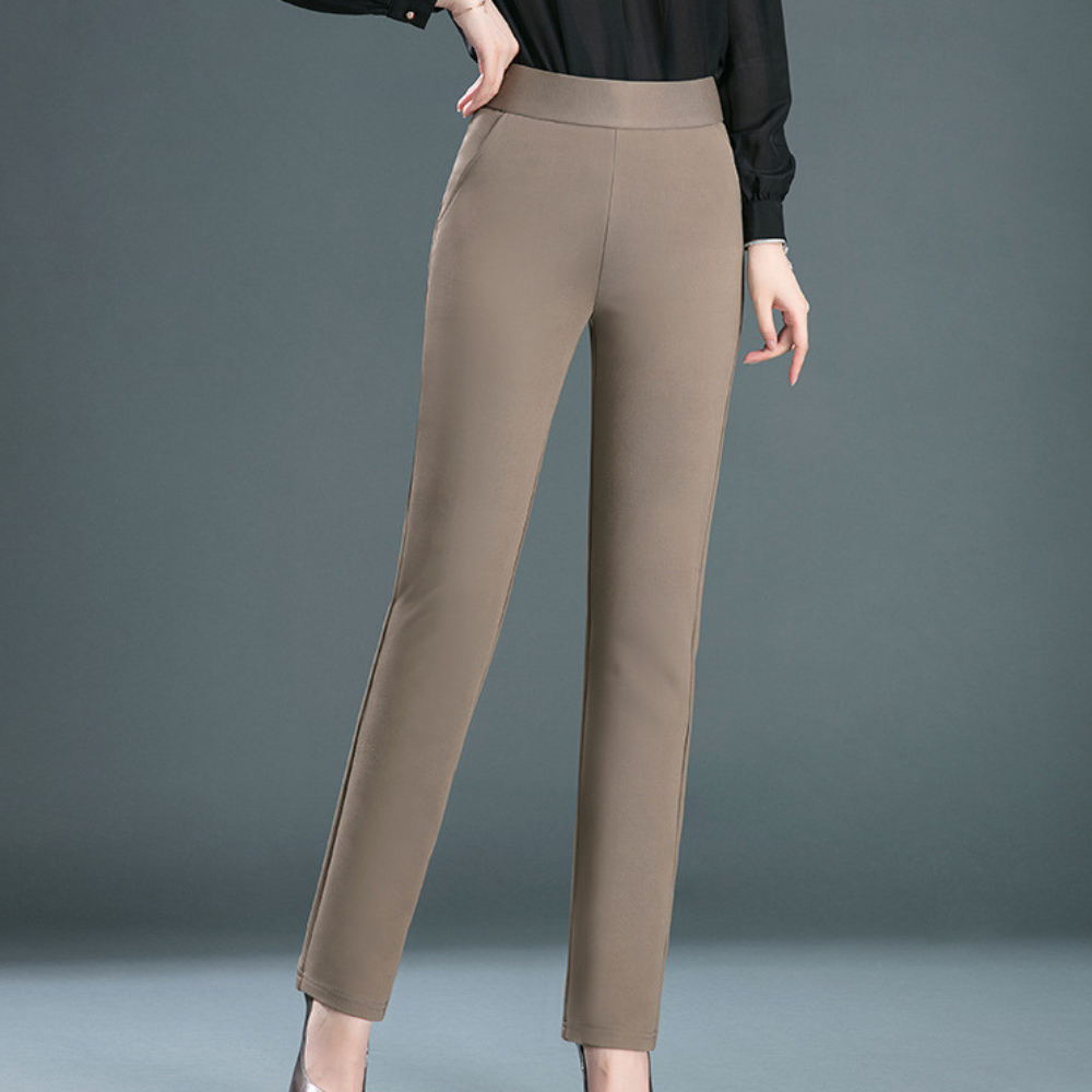 Damenhose Abril: elegante, gerade Schnittführung