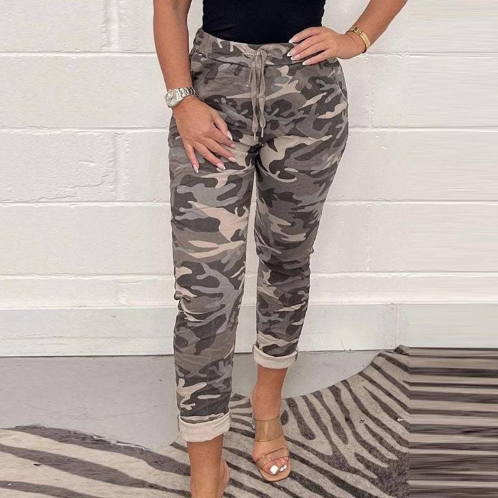 Penelope Damenhose: Luxuriöser Camouflage-Look für höchsten Tragekomfort