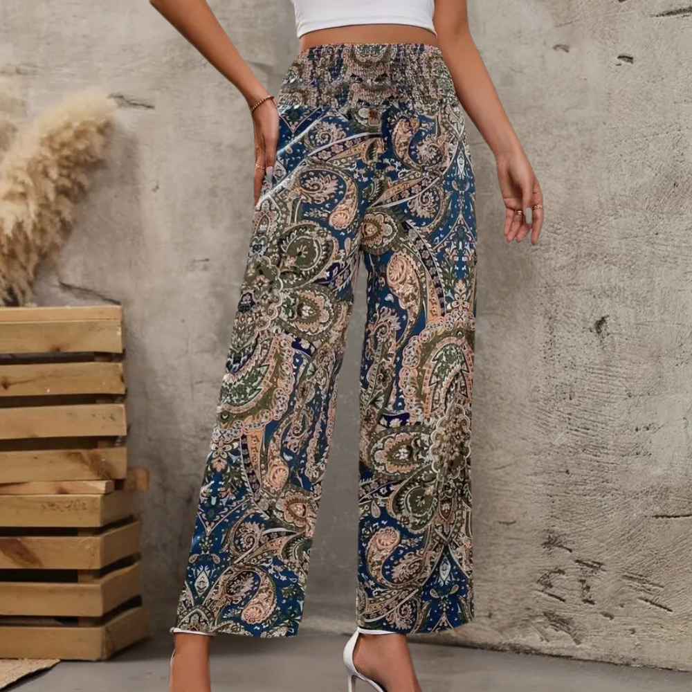 Modische Reina Boho-Hose für Damen mit angesagten schrägen Taschen