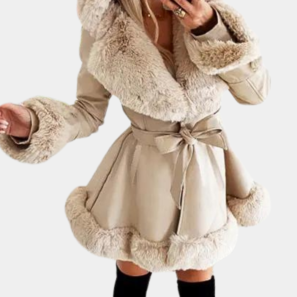 Elegantes Damen-Kapuzenmodell Petronela in luxuriöser Ausführung