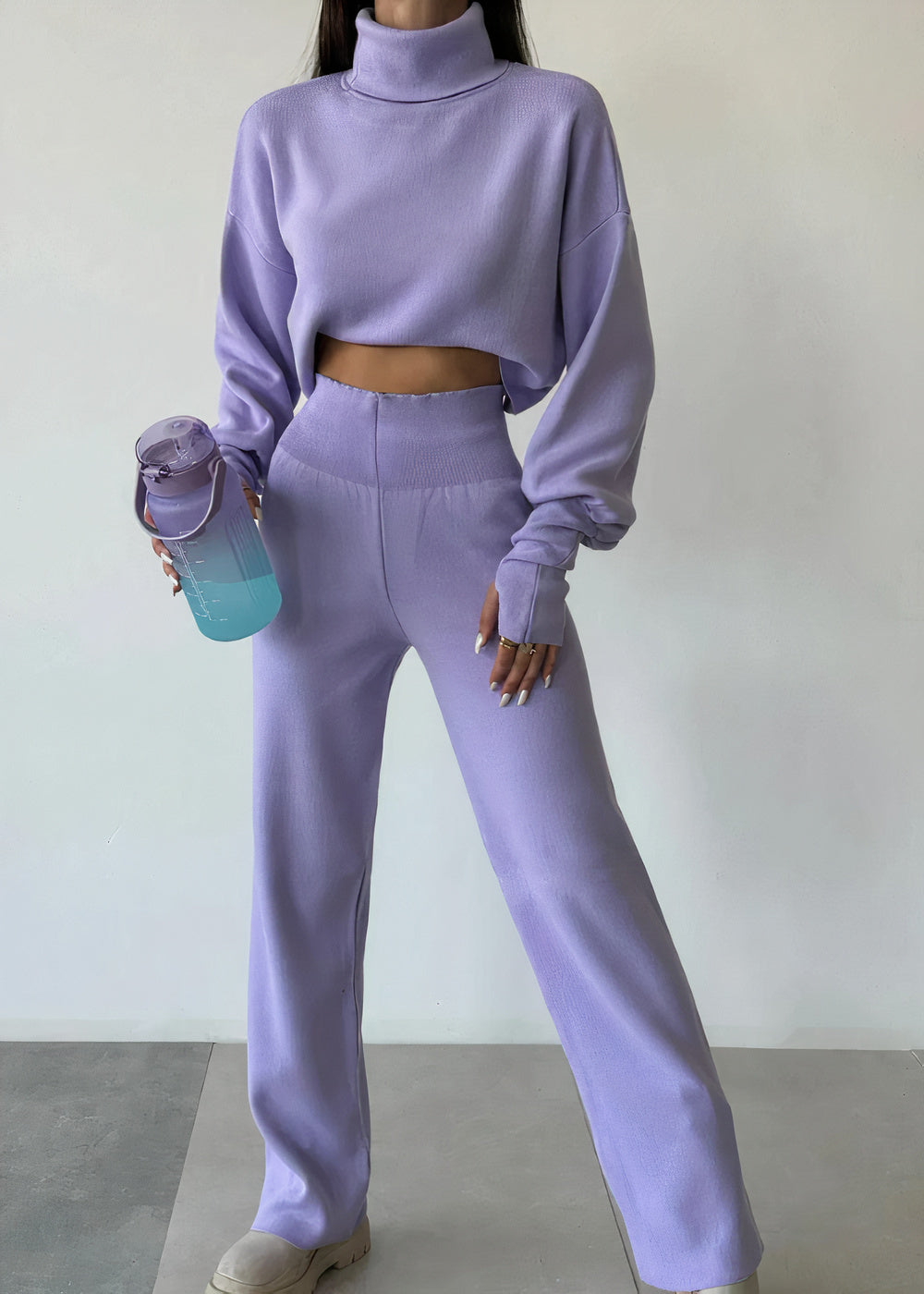 Komfortables Rollkragen-Anzugset - Cas