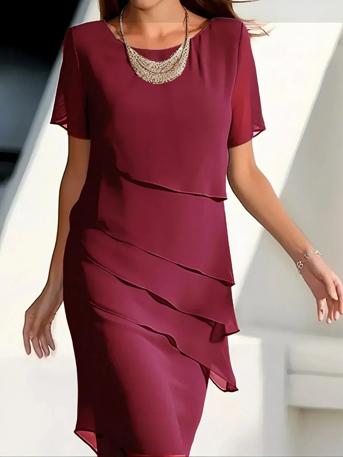 Cynthia: Schlankmachendes, elegantes Kleid