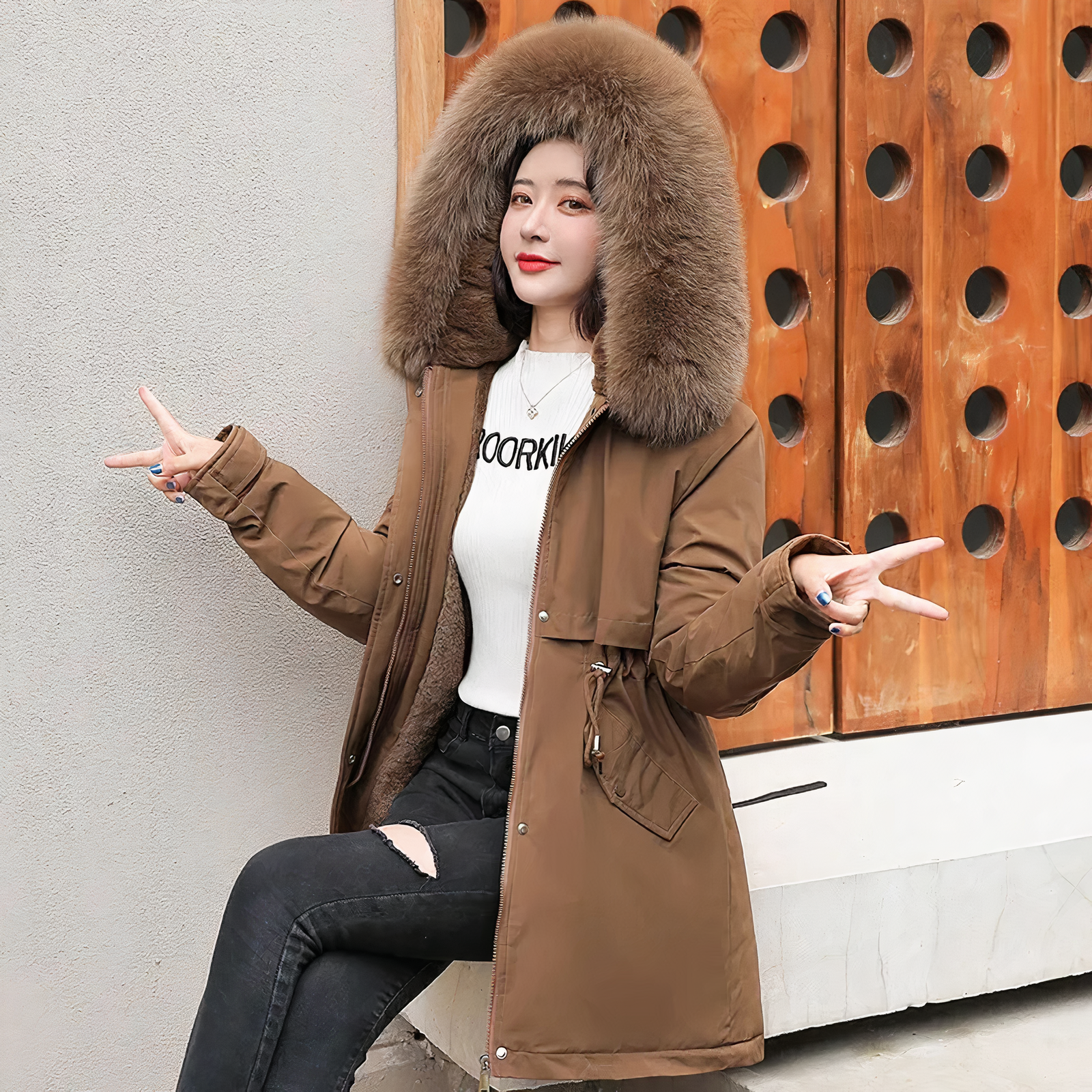 Stylischer Parka mit Fellkragen – Cora