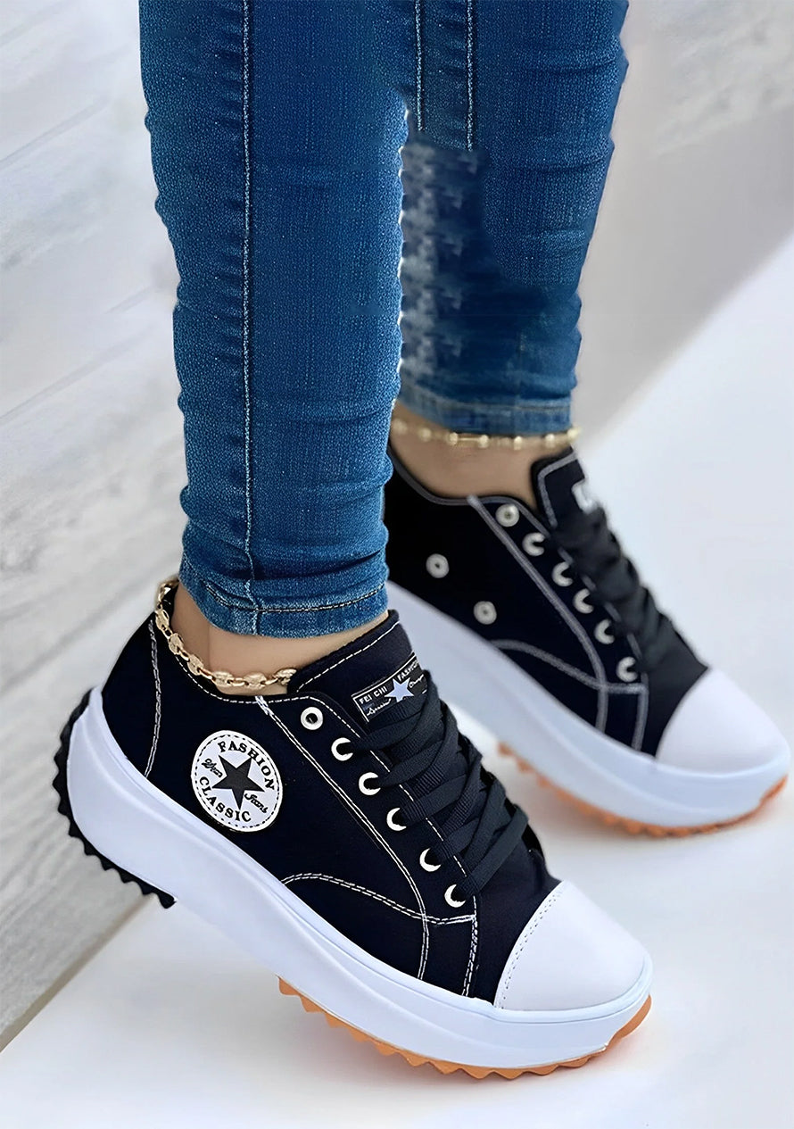 Modische Damensneaker aus Canvas