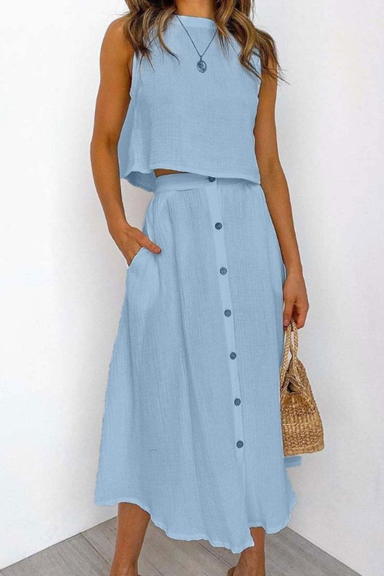 Fudus Tank Top und einreihiger Rockanzug